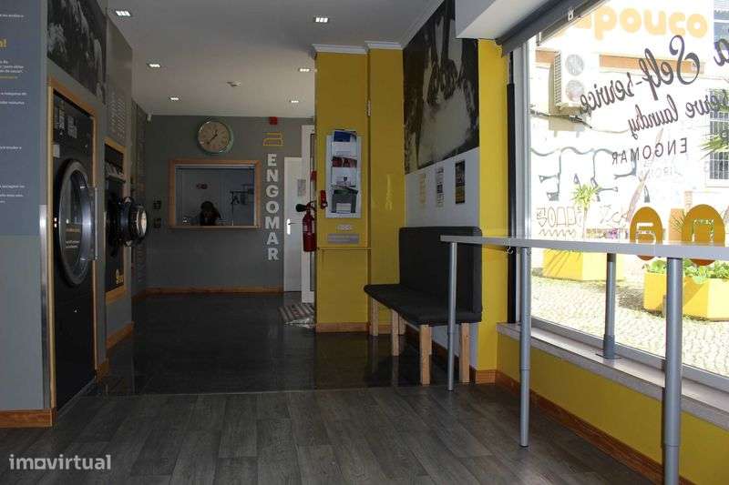 Loja com negócio de Lavandaria Self Service - Grande imagem: 4/10