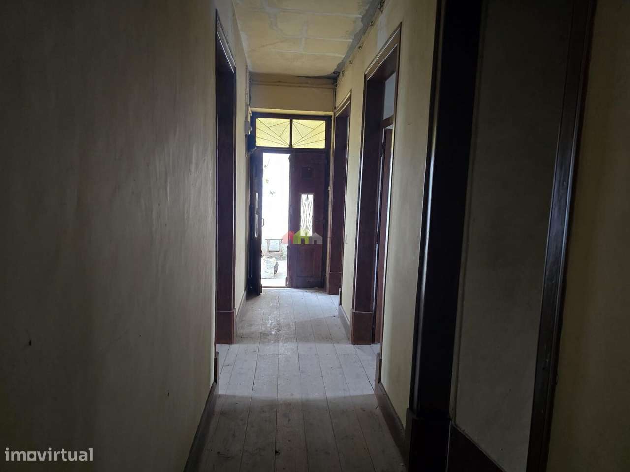 Prédio de Habitação para Recuperar – Grande Potencial no Centro de Avi - Grande imagem: 2/20