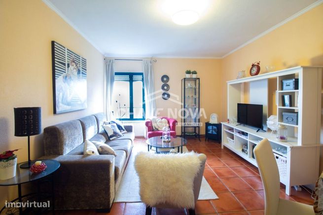 Apartamento T4 Duplex - Senhora da Hora , Zona da Barranha-0