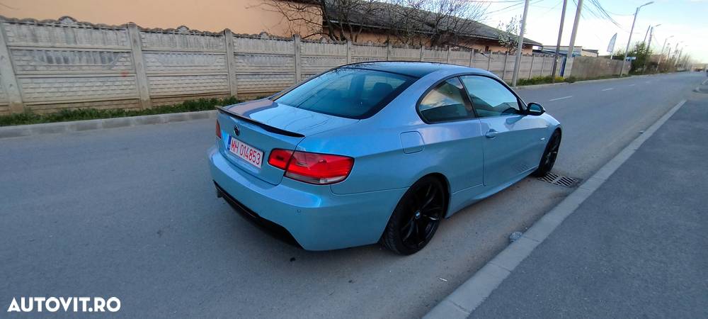 BMW Seria 3 320d Coupe Aut. - 14