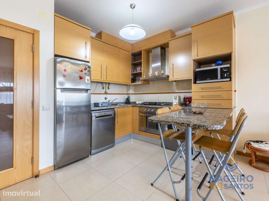 T2 com Varanda e Piscina - Condomínio Costa de Prata - Grande imagem: 4/28