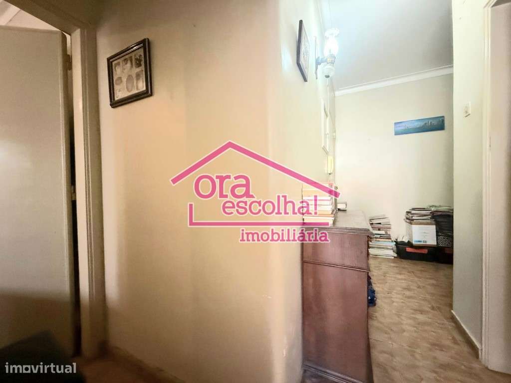 Apartamento T1 com logradouro e Anexo na Cruz de Pau! - Grande imagem: 4/5