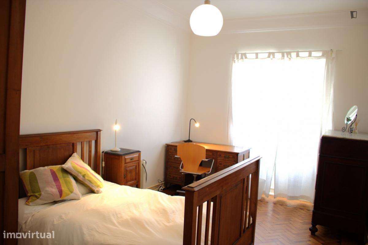 Quarto - localizado em Entrecampos Lisbon - Grande imagem: 4/21