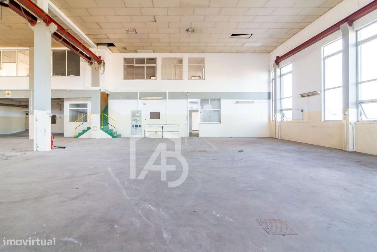 Prédio com potencial de reabilitação – Pernelhas, Leiria-27