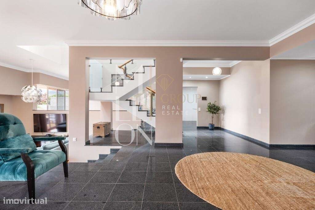 Moradia T3 Moderna com Vista Panorâmica – Pico dos Barcelos, Funchal - Grande imagem: 4/57