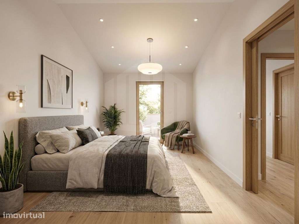 Moradia T2 no Centro Histórico de Setúbal - Oportunidade Única!-4