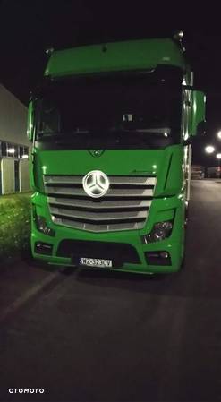 Mercedes-Benz Actros - 11