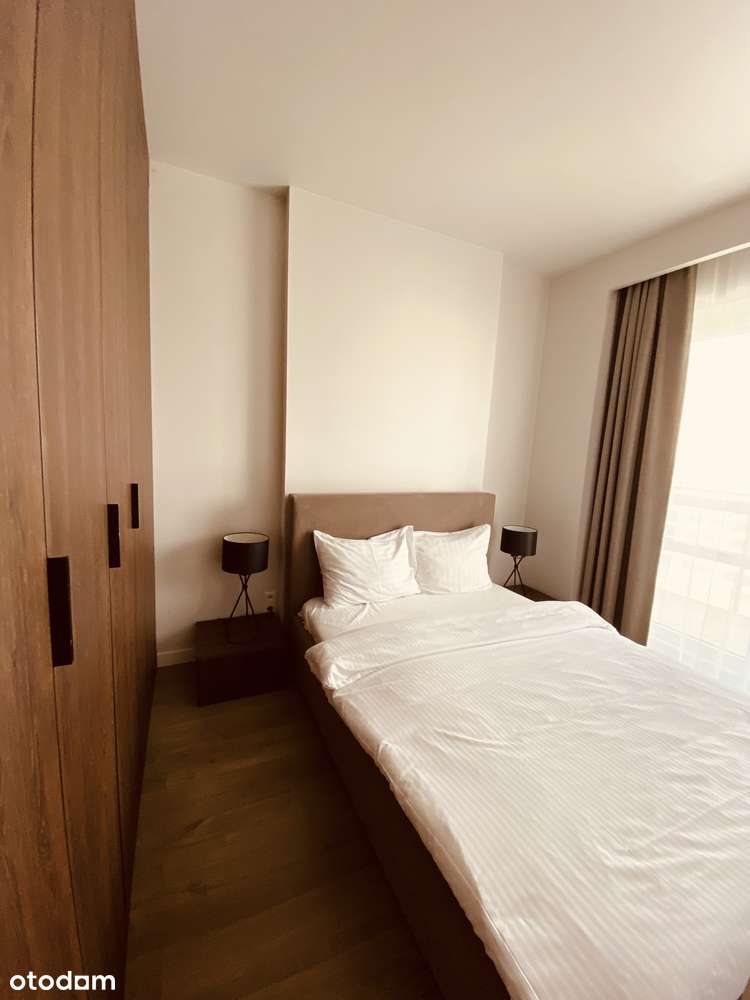 Apartament Platinum Towers ! Grzybowska ! Centrum ! Metro ! wieża A-3