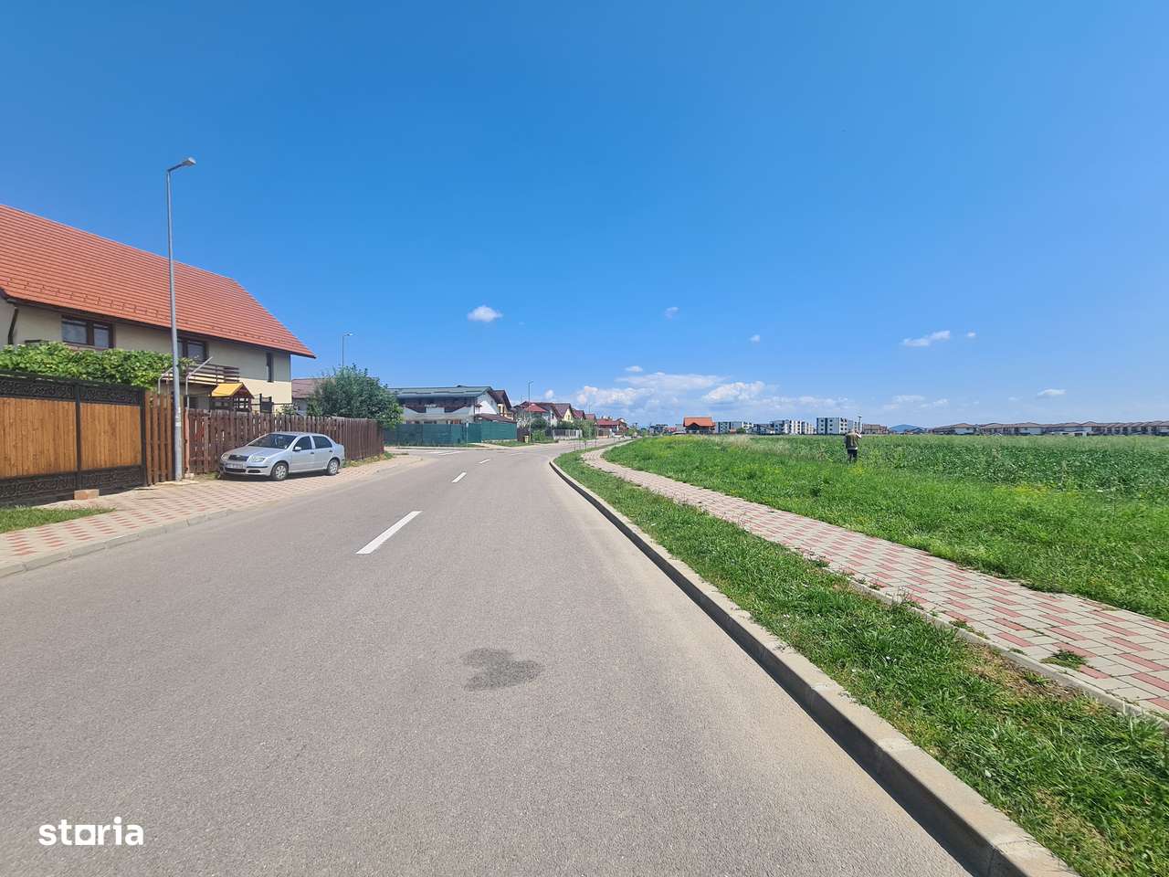 Teren 665 mp intravilan Ghimbav, str. Crizantemei, asfalt, utlitati. - Imagine principală: 5/8