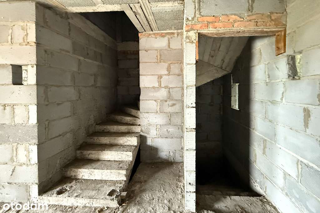 Duzy dom na ul. Skaryszewskiej-12