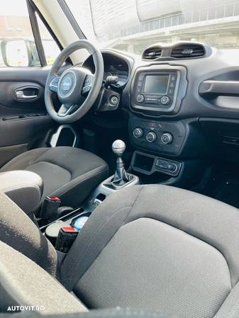 Jeep Renegade 1.6 E-TorQ 4x2 Sport - 5