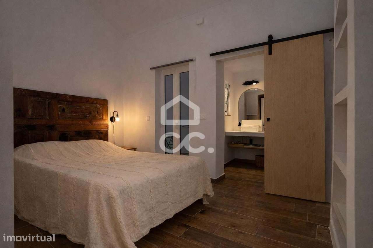 Moradia T1 de Charme Totalmente Renovada no Coração de Évora - Grande imagem: 5/33