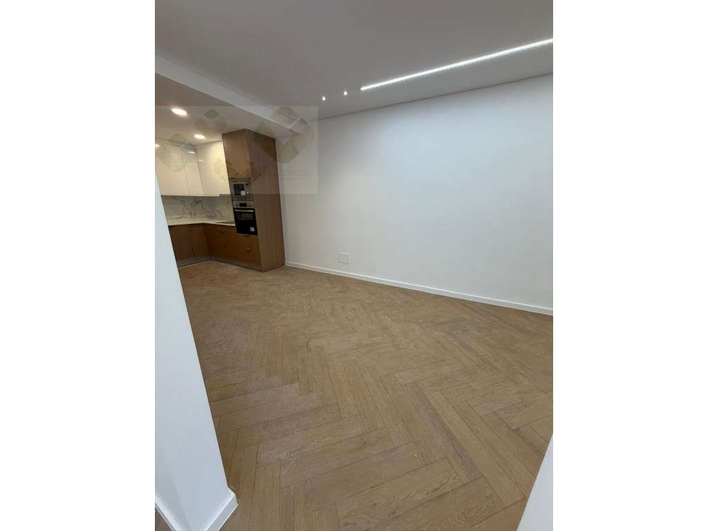 Apartamento T3 Venda Amadora-13