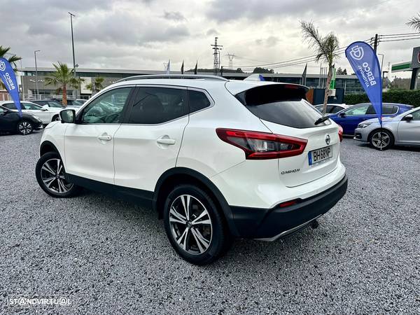 Nissan Qashqai 1.5 dCi N-Connecta J18+Led - 5