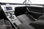 Volkswagen Passat Variant 1.6 TDI SCR DSG Conceptline - 32