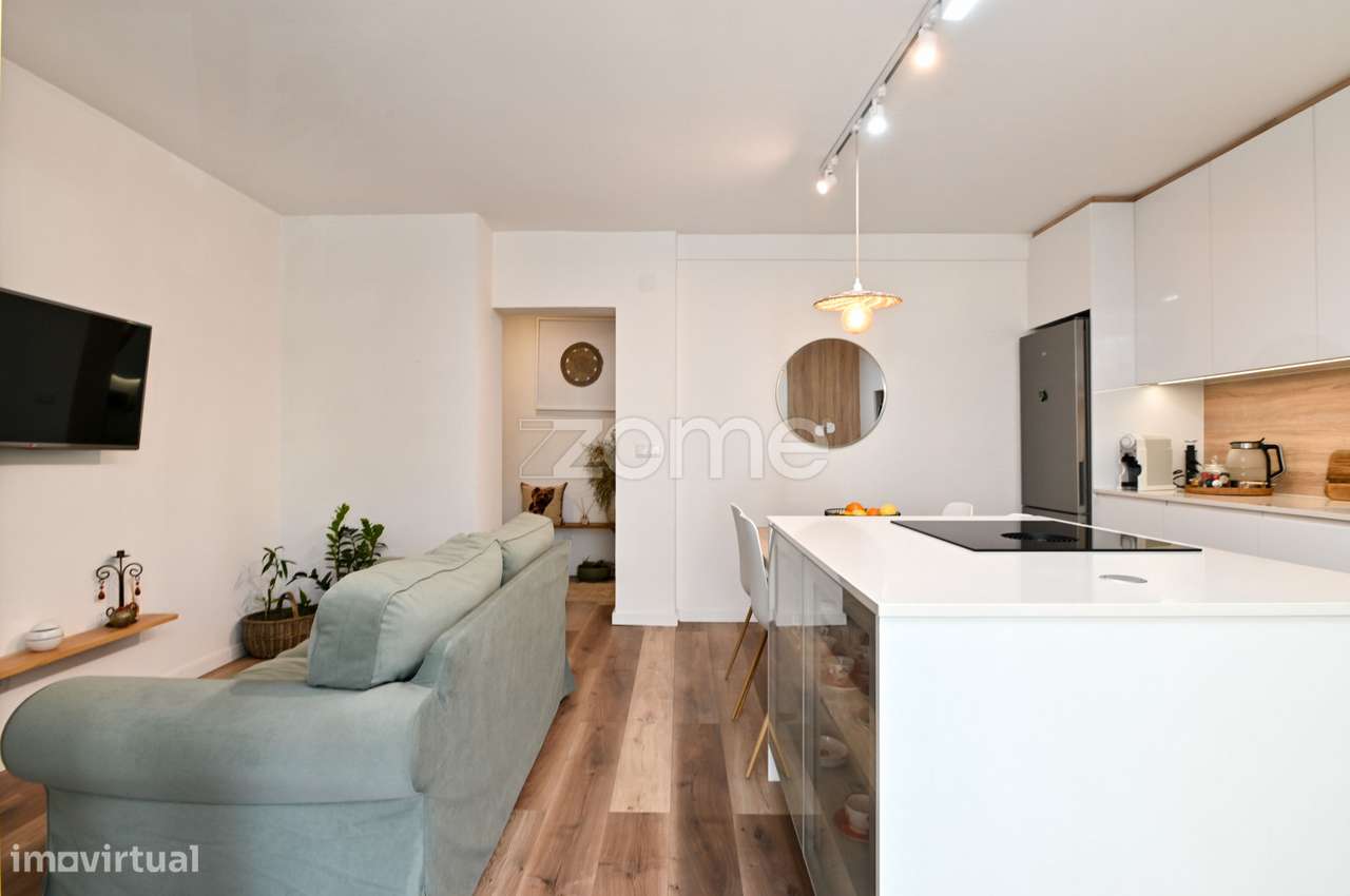 Apartamento remodelado no Junqueiro, Carcavelos - Parede, Cascais - Grande imagem: 4/34
