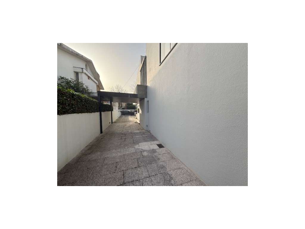 Moradia V3 na Senhora da Hora - Localização Premium!-4