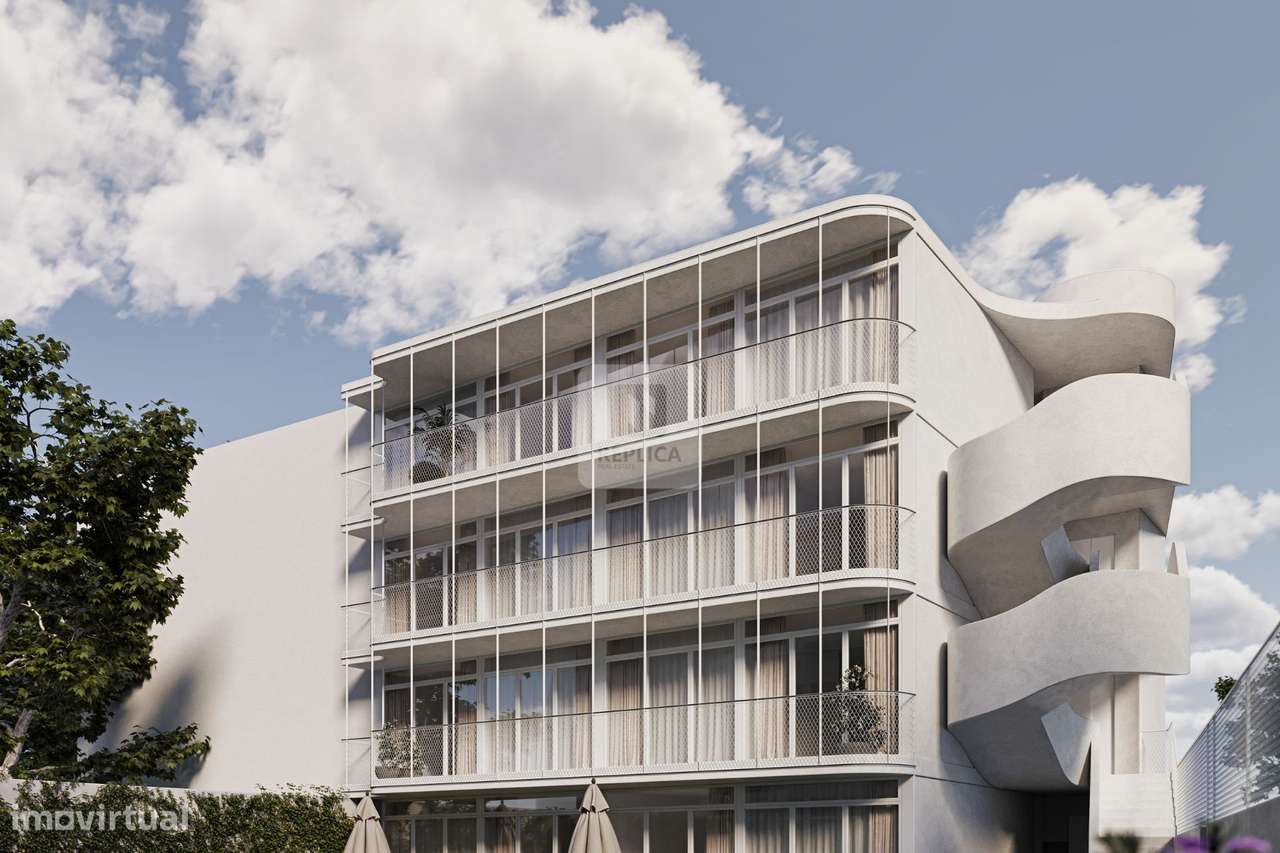 Apartamento T1, com mezzanine e varanda - Grande imagem: 4/14