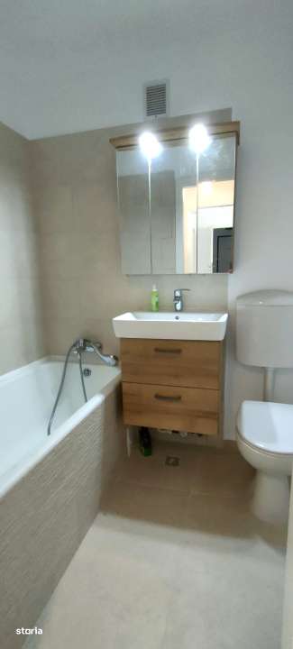 Berceni(Straja) ap. 3 camere,renovat,comision 0%-9