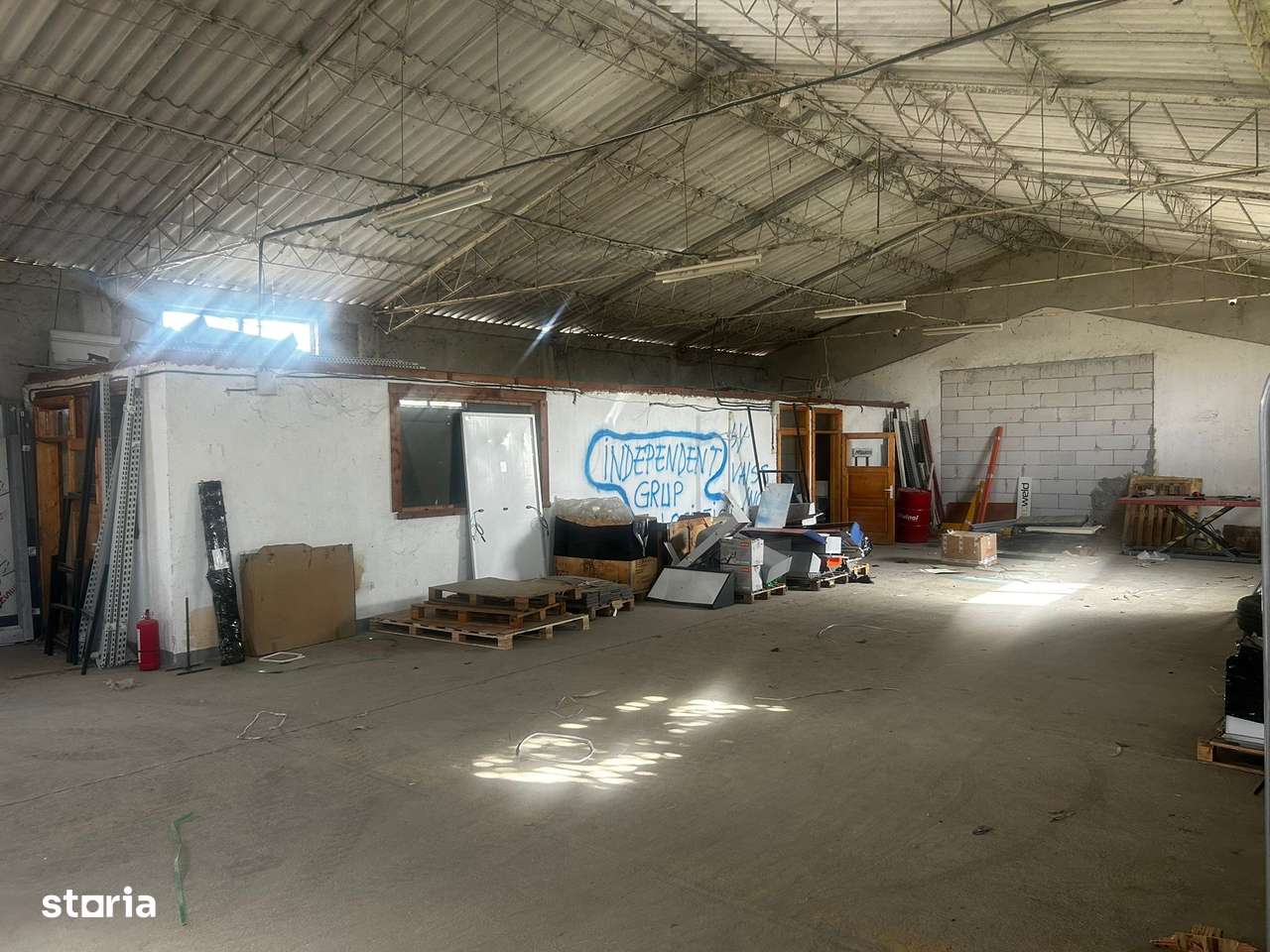 Hala de inchriat depozit /producție Oradea zona Comau - Imagine principală: 2/3