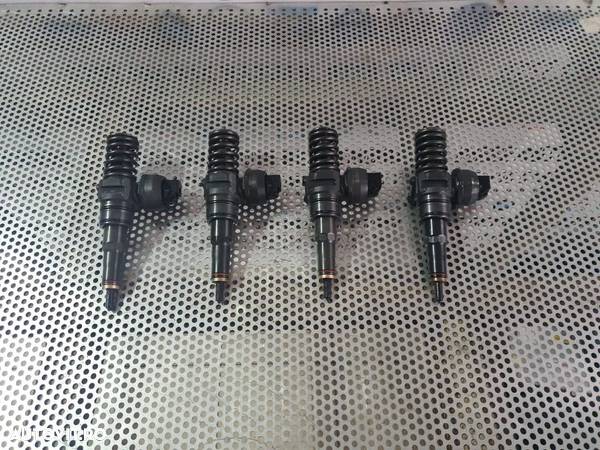 Injectoare Injector Seat Altea Altea XL Skoda Octavia 2  1.9 TDI  106 CAI  BLS BXE BKC - 2