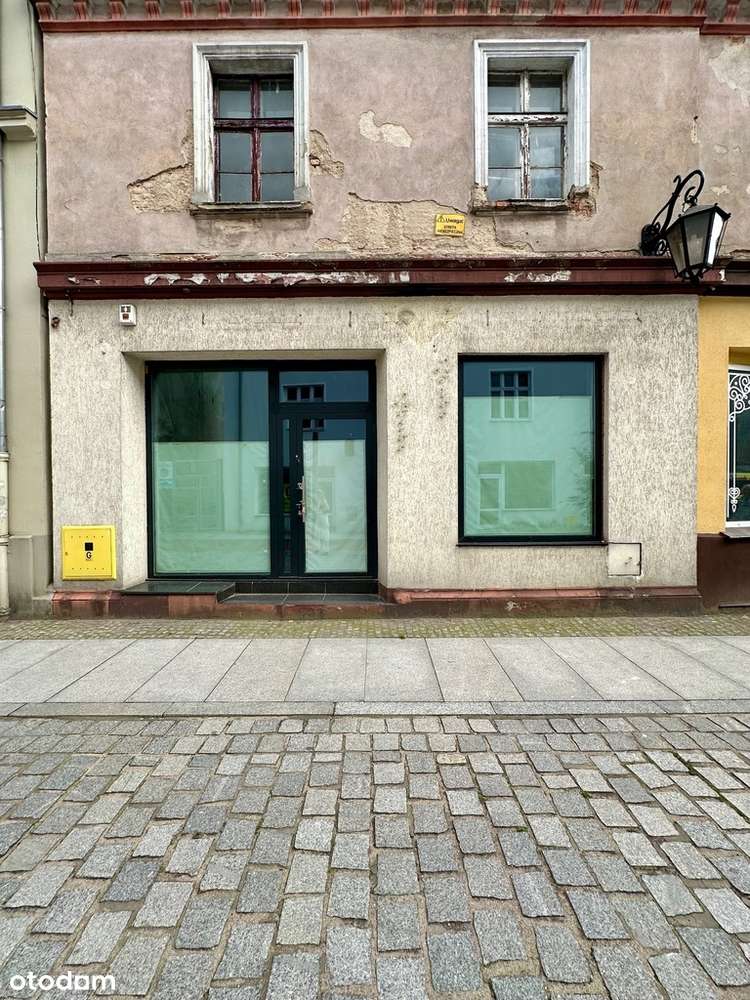 Industrialny lokal przy głównej ulicy z parkingiem obok!-15