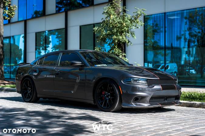 Dodge Charger 6.4 Scat Pack - 18