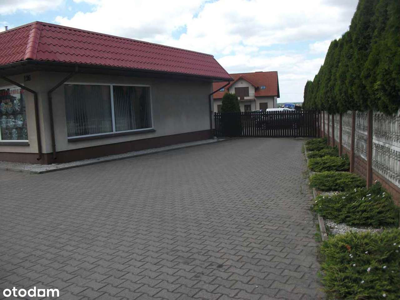 Nieruchomość komercyjna z budynkiem mieszkalnym na sprzedaż-7