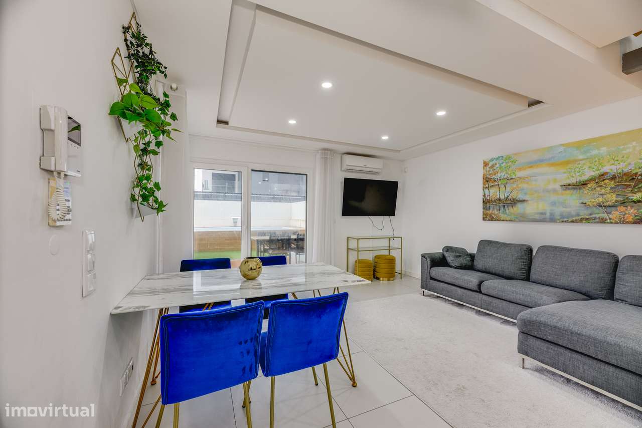 MORADIA T3 | OPEN SPACE | PISCINA| ESPAÇO EXTERIOR | FERNÃO FERRO - Grande imagem: 4/39