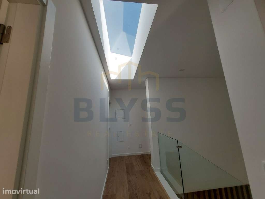 Moradias T4, em Condomínio Privado com Piscina.-18