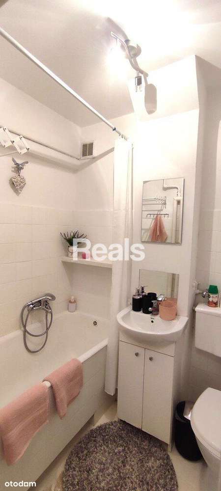 Kawalerka Muranów Śródmieście, balkon, komórka-5