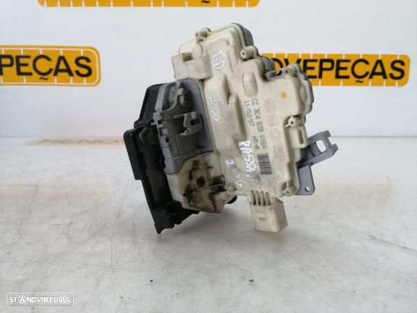 Fecho Porta Tras Dto Volkswagen Passat Variant (3C5) - 2