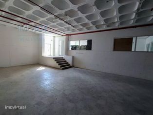 Armazém com 5 Pisos no Prior Velho - Grande imagem: 5/18
