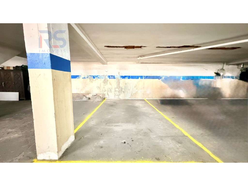 T3 renovado c/varanda e garagem (2 andar sem elevador)-19