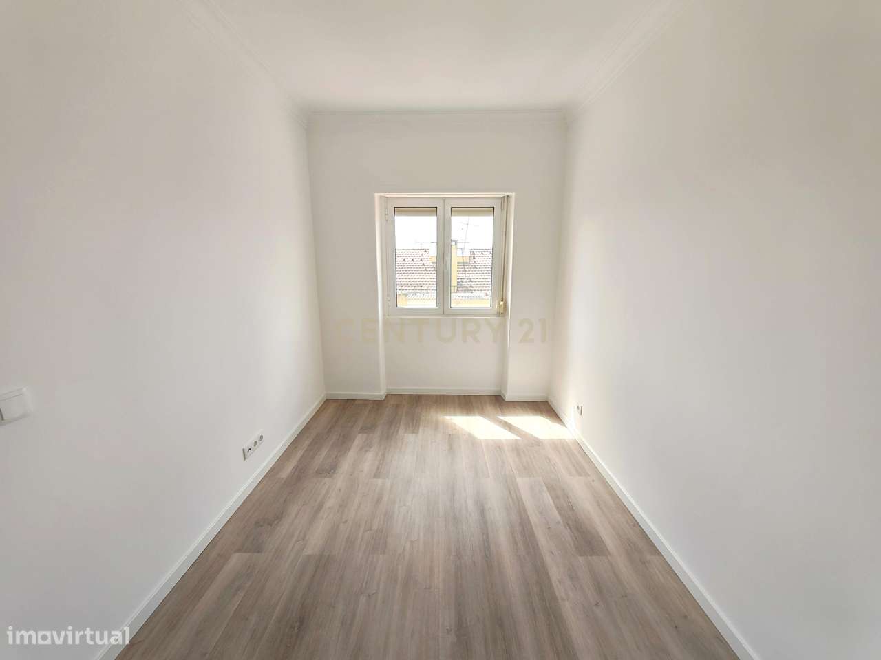 Imóvel T2 totalmente remodelado a estrear no Bairro Santos/Avenidas No-14