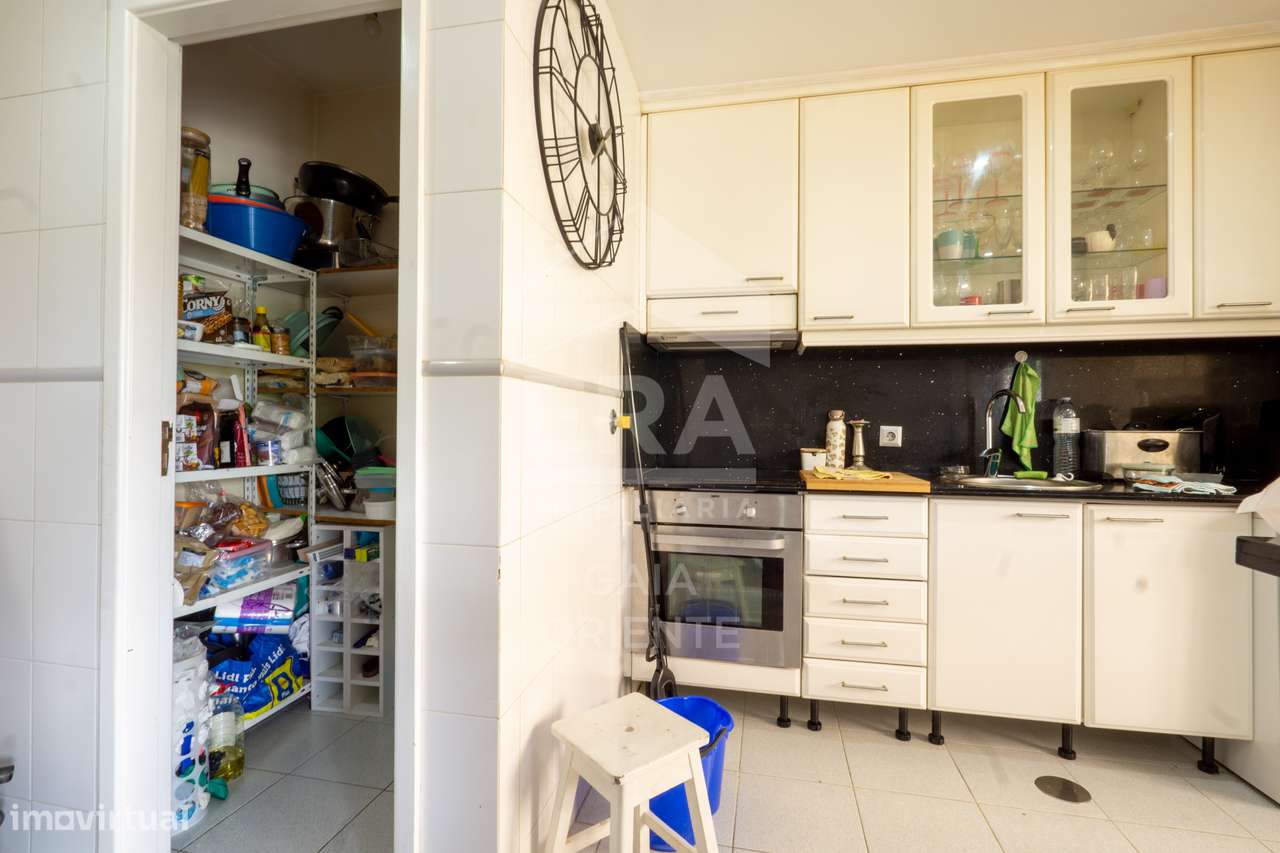 Apartamento T2+1 com Garagem e Garantia ERA-18