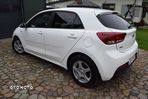 Kia Rio - 10