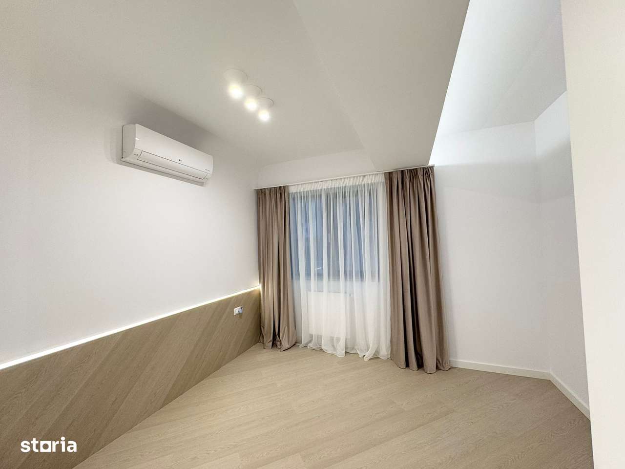 Inchiriere, Cortina North, 3 Camere - Imagine principală: 3/6