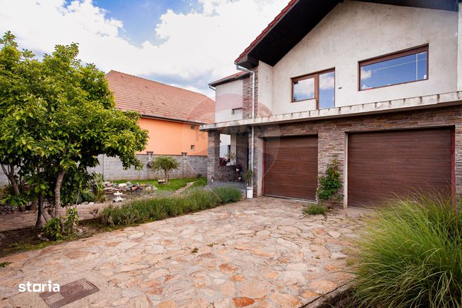 Vilă cu 6 camere de vânzare în Zimandcuz/Arad-9