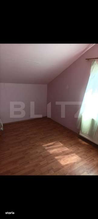 Casa de vanzare cu 5 camere - Imagine principală: 3/4