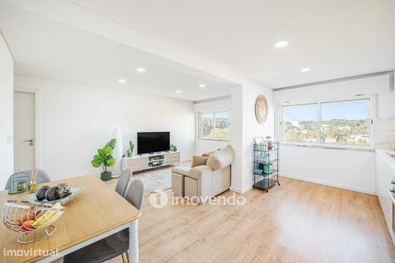 Apartamento T2 totalmente remodelado, com cozinha equipada, em Belas-8