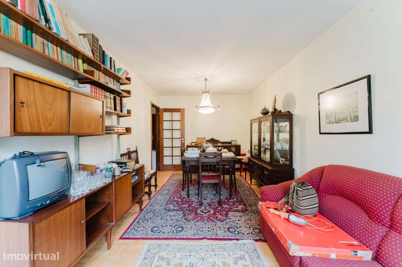 T2 com Garagem na Senhora da Hora - Grande imagem: 2/15