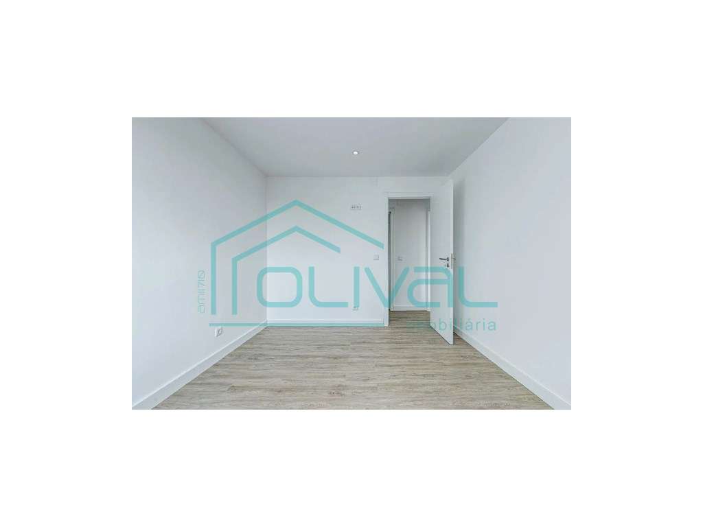 ******APARTAMENTO T3 REMODELADO CENTRO DE ALVERCA ******** - Grande imagem: 5/12