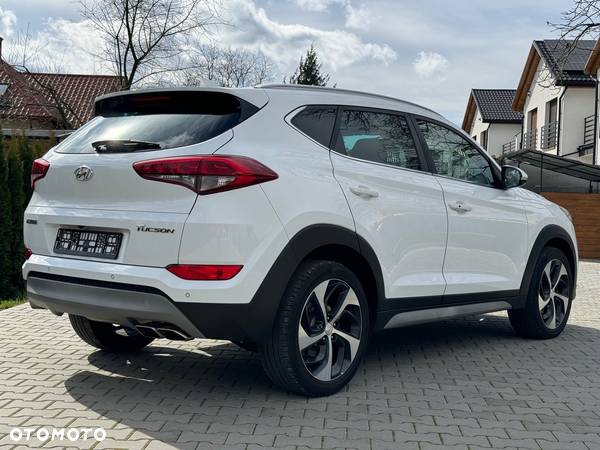 Hyundai Tucson 2.0 CRDI BlueDrive Comfort 2WD - 14