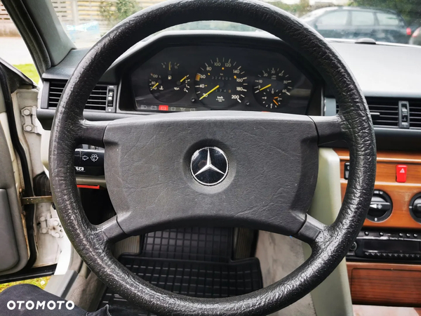Mercedes-Benz W124 (1984-1993) - 37