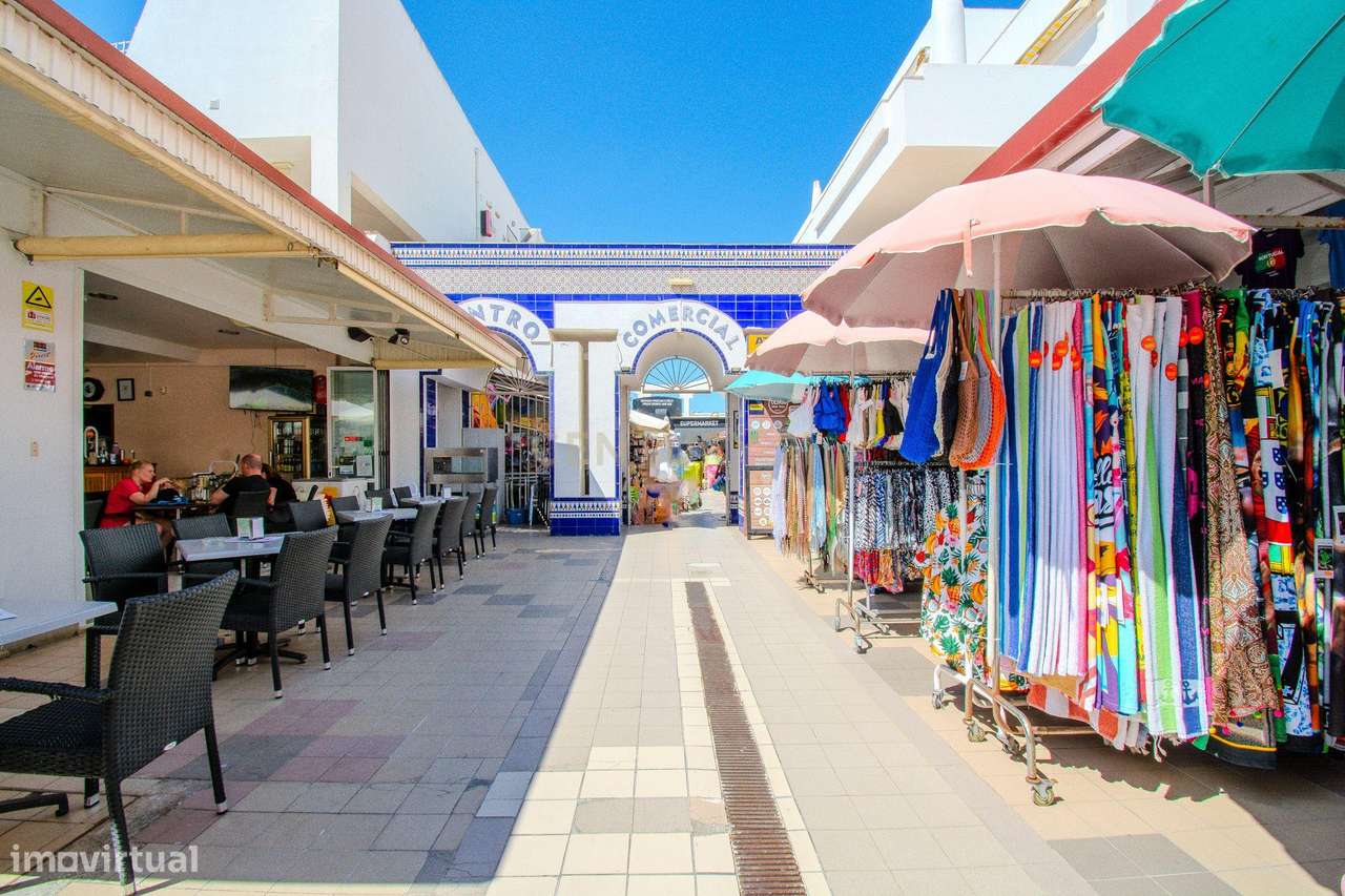 OPORTUNIDADE!!!  Duas Lojas Comerciais no Centro Comercial Borda d’Águ - Grande imagem: 2/17