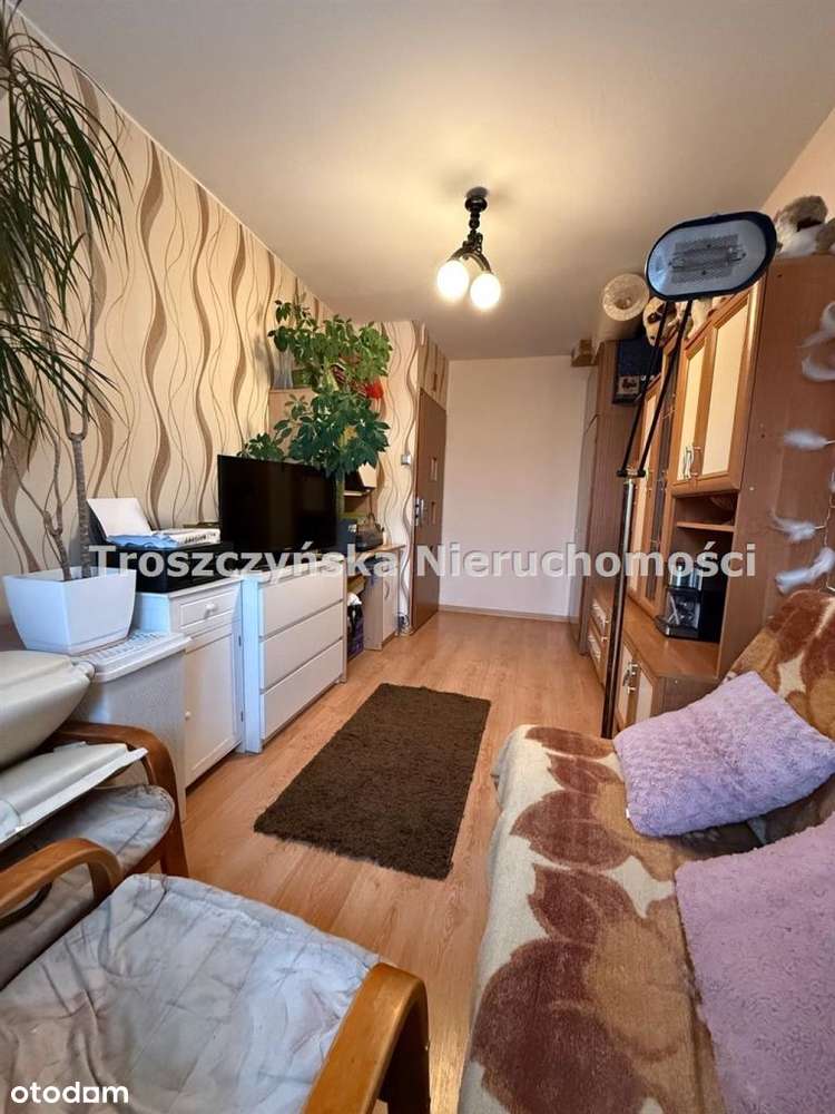 M5/ 4 pokoje / Wierzbowa / Garaż blaszany w cenie - Pełny obrazek: 4/13