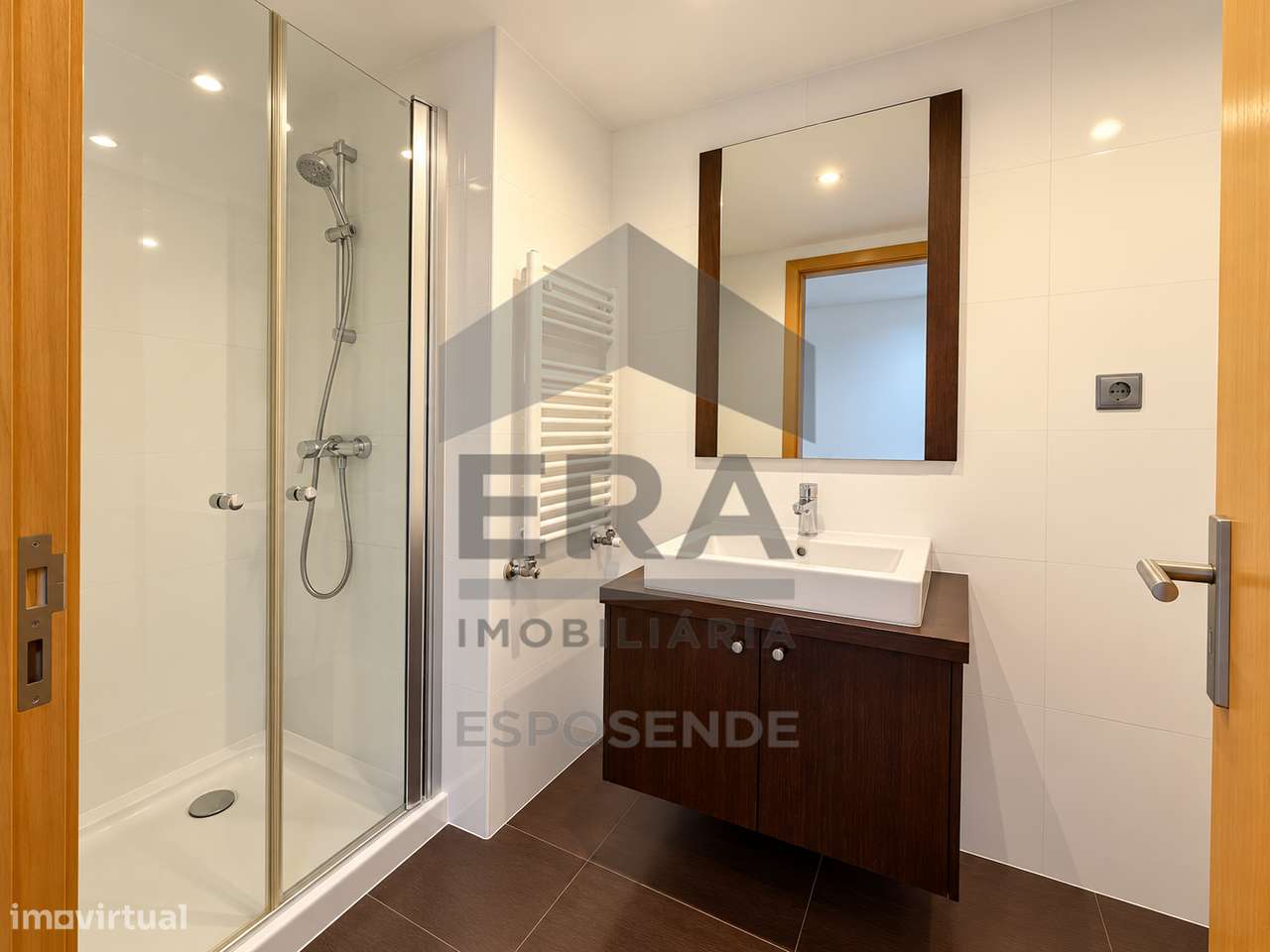 Apartamento T4 CF em Cepães, Marinhas-13
