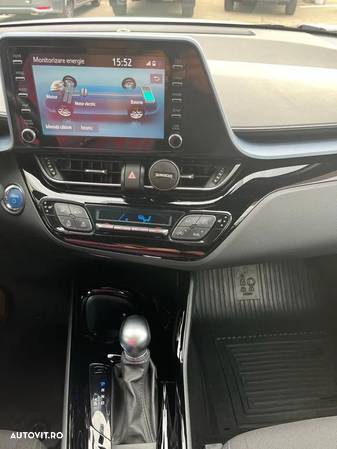 Toyota C-HR 2.0 HSD 184 CP 4x2 CVT Style - 15