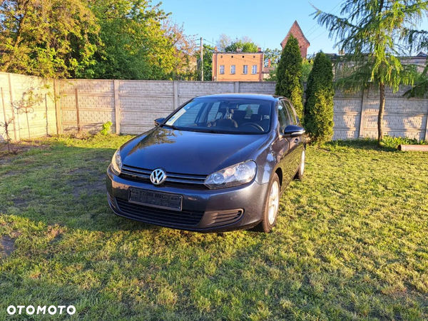 Volkswagen Golf 2.0 TDI DPF Comfortline - 23